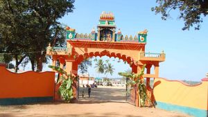 ಮಳವಳ್ಳಿ: ಸಿಡಿಹಬ್ಬದ ಸಂಭ್ರಮಾಚರಣೆಗೆ ಸಕಲ ಸಿದ್ಧತೆ