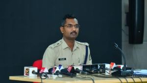 ಚುನಾವಣೆ; ಗಡಿ ಜಿಲ್ಲೆಯ ಬಳ್ಳಾರಿಯಲ್ಲಿ 18 ಚೆಕ್‌ಪೋಸ್ಟ್‌ ಸ್ಥಾಪನೆ 