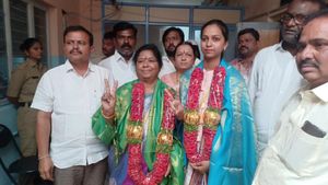  Ballari Municipal Mayor Election: ಮೇಯರ್‌ ಆಗಿ ಆಯ್ಕೆಯಾದ 23 ವರ್ಷದ ತ್ರಿವೇಣಿ