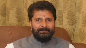 ಜನರಿಗೆ ಮೋಸ ಮಾಡಲಿಕ್ಕೆ ಅಂತಾನೆ ಇಟ್ಕೊಂಡಿರೋ ಹೆಸರು ಗಾಂಧಿ ಅಂತ : ಸಿ.ಟಿ.ರವಿ ವಾಗ್ದಾಳಿ