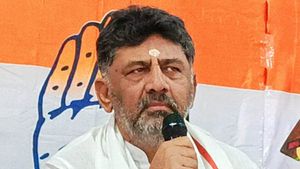 ಆ ಮೆಂಟಲ್ ಕೇಸ್ ಬಗ್ಗೆ ನನ್ನನ್ನು ಕೇಳಬೇಡಿ ಎಂದ ಡಿ.ಕೆ ಶಿವಕುಮಾರ್! ಡಿಕೆಶಿ ಹೇಳಿದ್ದು ಯಾರಿಗೆ?