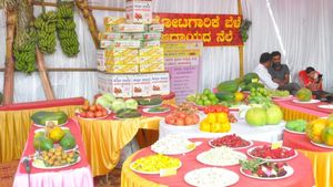 ಜನರನ್ನು ಸೆಳೆದ ತೋಟಗಾರಿಕಾ ಇಲಾಖೆ ಫಲಪುಷ್ಪ ಪ್ರದರ್ಶನ