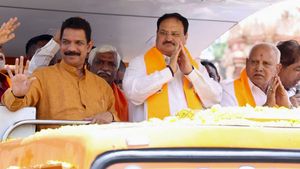  ತುಮಕೂರಿನಲ್ಲಿ BJP ವಿಜಯ ಸಂಕಲ್ಪ ಯಾತ್ರೆ: JP Nadda ಭರ್ಜರಿ ರೋಡ್​ ಶೋ   