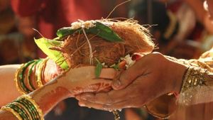 ಕುಣಗಳ್ಳಿ: ಅಂತರ್ಜಾತಿ ವಿವಾಹ ಆಗಿದ್ದಕ್ಕೆ ದಂಪತಿಗೆ  6 ಲಕ್ಷ ದಂಡ, ಗ್ರಾಮದಿಂದ ಬಹಿಷ್ಕಾರ