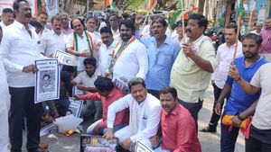  Lokayukta Raid: ಮಾಡಾಳ್ ವಿರೂಪಾಕ್ಷಪ್ಪ ವಿರುದ್ಧ ದಾವಣಗೆರೆ ಜಿಲ್ಲೆಯಾದ್ಯಂತ ಕಾಂಗ್ರೆಸ್‌ ರಣಕಹಳೆ