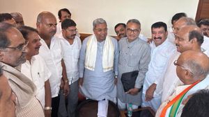 ಮೂಲ ಕಾಂಗ್ರೆಸ್ಸಿಗರು ದಿಢೀರ್‌ ನವದೆಹಲಿಗೆ ತೆರಳಿದ್ದೇಕೆ?: ವರಿಷ್ಠರ ನಿಲುವೇನು?, ಇಲ್ಲಿದೆ ವರದಿ  