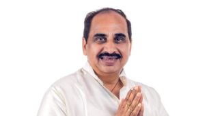 ಬಿಜೆಪಿ ತೊರೆದ ಬಿಎಸ್‌ವೈ ಆಪ್ತ ಮೋಹನ್ ಲಿಂಬಿಕಾಯಿ! 