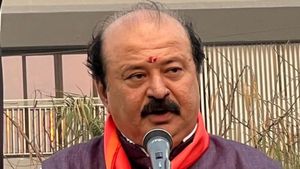 ರಾಹುಲ್ ಗಾಂಧಿ ವಿರುದ್ಧ ದೂರು ದಾಖಲಿಸಿ ಶಿಕ್ಷೆಗೆ ಗುರಿ ಮಾಡಿದ ಪೂರ್ಣೇಶ್ ಮೋದಿ ಬಗ್ಗೆ ನಿಮಗೆಷ್ಟು ಗೊತ್ತು?