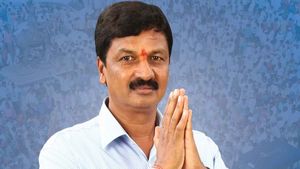 ಮಹೇಶ್ ಕುಮಟಳ್ಳಿಗೆ ಟಿಕೆಟ್ ನೀಡದಿದ್ದರೇ ಬಿಜೆಪಿ ಅಭ್ಯರ್ಥಿಯಾಗಿ ನಾನೂ ಸ್ಪರ್ಧಿಸುವುದಿಲ್ಲ: ರಮೇಶ್ ಜಾರಕಿಹೊಳಿ 