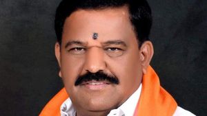 ವಿಧಾನಸಭಾ ಚುನಾವಣೆ ಹೊತ್ತು, ಗುದ್ದಲಿ ಪೂಜೆಗೆ ಒತ್ತು: 1 ತಿಂಗಳಲ್ಲಿ ಹತ್ತಾರು ಕಾಮಗಾರಿಗಳಿಗೆ ಚಾಲನೆ