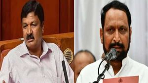 Jarkiholi vs Laxman Savadi: ಅಥಣಿಯಲ್ಲಿ ಸಾಹುಕಾರರ ಕಾಳಗ: ಯಾರ ಕಡೆಗೆ ಜನರ ಒಲವು? ವಿವರ, ವಿಶ್ಲೇಷಣೆ