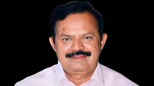 ದೇವೇಗೌಡರ ಕುಟುಂಬದ ವಿರುದ್ದ ಕಿಡಿ; ಹಾಸನ ಏನ್ ಇವರಪ್ಪನ ಆಸ್ತಿನಾ ? ಎ.ಟಿ ರಾಮಸ್ವಾಮಿ ವಾಗ್ದಾಳಿ