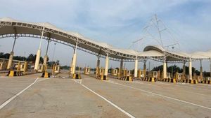  Bengaluru Mysuru Expressway: NHAIನ ಆದೇಶವಿದ್ದರೂ ಟೋಲ್‌ ದರ ಕಡಿಮೆ ಮಾಡದ ಕಣಮಿಣಕಿ, ಶೇಷಗಿರಿಹಳ್ಳಿ ಟೋಲ್ ಸಿಬ್ಬಂದಿ
