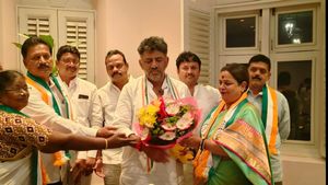 ಸಚಿವ ಆನಂದ್ ಸಿಂಗ್ ಸಹೋದರಿ ಕಾಂಗ್ರೆಸ್ ಸೇರ್ಪಡೆ! 
