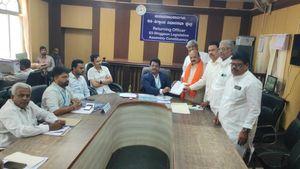  CM Bommai Files Nomination: ಶಿಗ್ಗಾವಿಯಿಂದ ಮುಖ್ಯಮಂತ್ರಿ ಬಸವರಾಜ ಬೊಮ್ಮಾಯಿ ನಾಮಪತ್ರ ಸಲ್ಲಿಕೆ