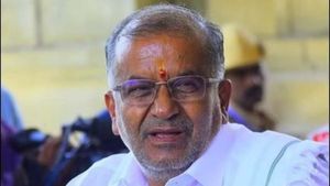 G T Devegowda Networth: ಚಾಮುಂಡೇಶ್ವರಿ ಕ್ಷೇತ್ರ: 9ಕೋಟಿ ರೂ ಸಾಲದ ಹೊರೆ ಹೊತ್ತಿರುವ ಜಿ.ಟಿ.ದೇವೇಗೌಡರ ಆಸ್ತಿ ವಿವರ 