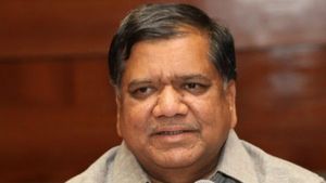 Jagdish Shettar: ಟಿಕೆಟ್ ಸಿಗದಿದ್ದಕ್ಕೆ ಶೆಟ್ಟರ್ ಅಸಮಾಧಾನ, ಪಕ್ಷೇತರ ಸ್ಪರ್ಧೆ ಬಗ್ಗೆ ಎಚ್ಚರಿಕೆ: ಇಂದು ದೆಹಲಿಗೆ ಭೇಟಿ