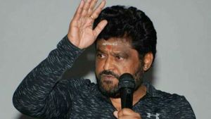  ರಾಜ್ಯದಲ್ಲಿ ಬಿಜೆಪಿ ಸೋಲುತ್ತೆ ಎಂದು ಪರೋಕ್ಷವಾಗಿ ಒಪ್ಪಿಕೊಂಡ್ರಾ ಜಗ್ಗೇಶ್? ಡಿಕೆಶಿ ಸಿಎಂ ಆಗ್ಬೇಕು ಎಂದಿದ್ಯಾಕೆ
