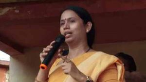 ಚುನಾವಣೆಗೂ ಮುನ್ನ ಬಿಜೆಪಿಯಿಂದ ಐಟಿ ಟಾರ್ಗೆಟ್:‌ ಕಾಂಗ್ರೆಸ್,ಜೆಡಿಎಸ್ ನ 50 ಮುಖಂಡರ ಮೇಲೆ ಐಟಿ ದಾಳಿ : ಲಕ್ಷ್ಮೀ ಹೆಬ್ಬಾಳ್ಕರ್ 