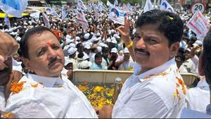ಚುನಾವಣಾ ಆಯೋಗದಿಂದ ಚಿಹ್ನೆ ಪಡೆದ ಮಾಡಾಳ್ ಮಲ್ಲಿಕಾರ್ಜುನ್ 