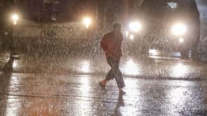 Karnataka Rains :  ಮೈಸೂರು ಮತ್ತು ಚಾಮರಾಜನಗರದಲ್ಲಿ ಬೇಸರದೊಂದಿಗೆ ಸಂತೋಷ ತಂದ ಮುಂಗಾರು ಪೂರ್ವ ಮಳೆ