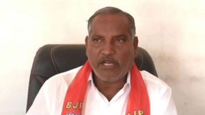 ಕರ್ನಾಟಕ ವಿಧಾನಸಭೆ ಚುನಾವಣೆ 2023: ಕೈ ತಪ್ಪಿದ ಟಿಕೆಟ್: ಬೊಮ್ಮಾಯಿ ವಿರುದ್ಧ ನೆಹರು ಓಲೇಕಾರ್ ಕಿಡಿ