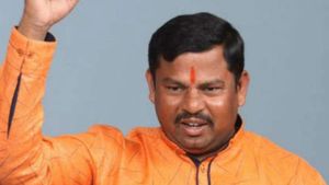 ರಾಮನವಮಿ ರ್‍ಯಾಲಿಯಲ್ಲಿ ಬಿಜೆಪಿ ಶಾಸಕ ರಾಜಾ ಸಿಂಗ್ ವಿವಾದಾತ್ಮಕ ಹೇಳಿಕೆ