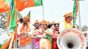  Ratna Mamani Nomination Accepted: ಸವದತ್ತಿ ಬಿಜೆಪಿ ಅಭ್ಯರ್ಥಿ ರತ್ನಾ ಮಾಮನಿ ನಾಮಪತ್ರ ಅಂಗೀಕಾರ