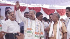 Siddaramaiah: ಇವರೆಲ್ಲಾ ಲಂಚ ನೀಡಿ ಬಂದಿದ್ದಾರೆ; ಪೊಲೀಸರ ಕಡೆ ಕೈ ತೋರಿಸಿ ಆರೋಪಿಸಿದ ಸಿದ್ದರಾಮಯ್ಯ