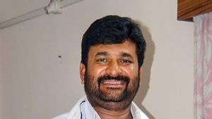 Vinay Kulkarni: ಕಾಂಗ್ರೆಸ್ ಅಭ್ಯರ್ಥಿ ವಿನಯ್ ಕುಲಕರ್ಣಿಗೆ ಭಾರೀ ಹಿನ್ನಡೆ 