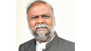 ನನಗೆ ‌ಸಚಿವ ಸ್ಥಾನ ನೀಡುವಂತೆ ಪ್ರತಿಭಟಿಸುವುದು ಸರಿಯಲ್ಲ: ಬೆಂಬಲಿಗರಿಗೆ ಎಚ್.ಆಂಜನೇಯ ಮನವಿ 