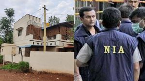  Lokayukta Raid: ಹನೂರಿನಲ್ಲಿ ನಂಜನಗೂಡು ಹಿರಿಯ ಉಪನೋಂದಣಾಧಿಕಾರಿ ಮನೆ ಮೇಲೆ ದಾಳಿ: ಕೋಟ್ಯಂತರ ಮೌಲ್ಯದ ಆಸ್ತಿ ‌ಪತ್ತೆ