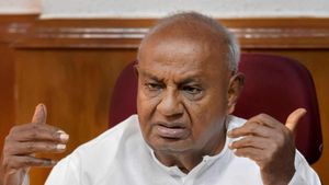 Hd Deve Gowda: ಮೇ 18 ರಂದು ಎಚ್‌ ಡಿ ಕುಮಾರಸ್ವಾಮಿ ಸಿಎಂ ಆಗಿ ಪ್ರಮಾಣ ವಚನ :ಎಚ್‌ ಡಿ  ದೇವೇಗೌಡ ಭವಿಷ್ಯ