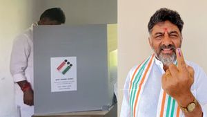  ನಮ್ಮ ಗ್ಯಾರಂಟಿ ಯೋಜನೆಗಳಿಗೆ ಮುದ್ರೆ ಒತ್ತುವ ದಿನ ಇದು: ಡಿ.ಕೆ.ಶಿವಕುಮಾರ್‌