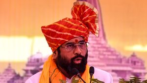 ಕರ್ನಾಟಕ ಚುನಾವಣೆ; ಬಿಜೆಪಿ ಪರ ಮಹಾರಾಷ್ಟ್ರ ಸಿಎಂ ಪ್ರಚಾರ 