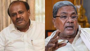 ABP-CVoter survey: ತೆನೆ ಇಳಿಸಿ, 'ಕೈ' ಹಿಡಿದ ಹಳೇ ಮೈಸೂರು ಭಾಗದ ಮತದಾರ!
