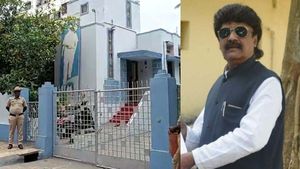  IT Raids: ದೀಪಕ್‌ ಚಿಂಚೋರೆ ಬೆಂಬಲಿಗ ರಾಬರ್ಟ್ ದದ್ದಾಪುರಿಗೆ ಐಟಿ ಶಾಕ್