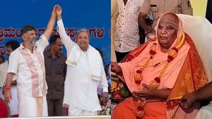 Kodi Mutt Seer: ಕಾಂಗ್ರೆಸ್ ಸರ್ಕಾರದ ಬಗ್ಗೆ ಮಹತ್ವದ ಭವಿಷ್ಯ ನುಡಿದ ಕೋಡಿಮಠ ಶ್ರೀ