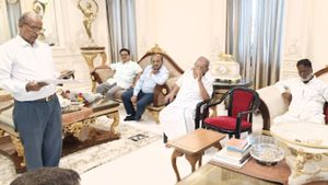 ಜಲಸಿರಿ ಯೋಜನೆ ಅಪೂರ್ಣ: ಅಧಿಕಾರಿಗಳನ್ನು ತರಾಟೆಗ ತೆಗೆದುಕೊಂಡ ಶಾಮನೂರು ಶಿವಶಂಕರಪ್ಪ