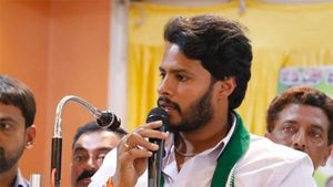 ಜೆಡಿಎಸ್ ಭದ್ರಕೋಟೆ ಛಿದ್ರ... ರಾಮನಗರದಲ್ಲಿ ಸೋಲುಂಡ ನಿಖಿಲ್ ಕುಮಾರಸ್ವಾಮಿ