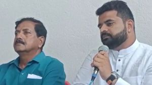  ಕಾಂಗ್ರೆಸ್‌ನವರು ಬಿಜೆಪಿಯ ತಪ್ಪುಗಳನ್ನು ತೆರೆದಿಡುವ ಮೂಲಕ ಗೆದ್ದಿದ್ದಾರೆ ಅಷ್ಟೇ: ಪ್ರಜ್ವಲ್‌ ರೇವಣ್ಣ
