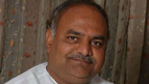 Shivanand Patil Profile: ವಿಜಯಪುರದ ವರ್ಚಸ್ವೀ ನಾಯಕ ಶಿವಾನಂದ ಪಾಟೀಲ್ 