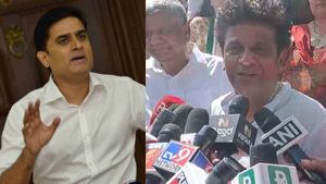  Shiva Rajkumar: ಪ್ರಶಾಂತ್ ಸಂಬರ್ಗಿ ಟೀಕೆ ಹಾಗೂ ಟ್ರೋಲ್‌ಗೆ ನಟ ಶಿವಣ್ಣ ಪ್ರತಿಕ್ರಿಯಿಸಿದ್ದು ಹೀಗೆ  