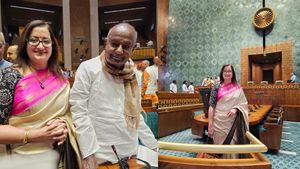 ನೂತನ ಸಂಸತ್ ರಾಷ್ಟ್ರದ ಪ್ರಗತಿ, ಸಮೃದ್ಧಿಯ ಸಂಕೇತ; ಸಂಸದೆ ಸುಮಲತಾ ಅಂಬರೀಶ್