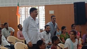  ಸೋಮಣ್ಣ ಸೋತಿದ್ದು ಕಾಂಗ್ರೆಸ್‌ ಗ್ಯಾರಂಟಿಗಳಿಂದಲ್ಲ: ಬಿಜೆಪಿ ಕಾರ್ಯಕರ್ತರು