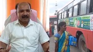  Shakti Yojana: ಚಾಮರಾಜನಗರ ಜಿಲ್ಲೆಯ KSRTCಯಲ್ಲಿ ಪ್ರತಿನಿತ್ಯ ಪ್ರಯಾಣ ಮಾಡುವ ಮಹಿಳೆಯರ ಸಂಖ್ಯೆ ಎಷ್ಟು ಗೊತ್ತಾ?