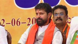  ನನ್ನ ಹೆಂಡ್ತಿಗೂ ಫ್ರೀ.. ಶೋಭಾ ಕರಂದ್ಲಾಜೆಗೂ ಫ್ರೀ ಅಂದಿದ್ರು, ಈಗೆಲ್ಲಿ ಫ್ರೀ?: ಸಿಎಂಗೆ ಸಿ.ಟಿ.ರವಿ ಟಾಂಗ್‌