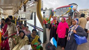  Shakti Yojana: ಮಂಗಳೂರಿನಲ್ಲಿ ಟ್ರೈನ್‌ಗೆ ಕೈಕೊಟ್ಟು, KSRTC ಬಸ್‌ ಏರಿದ ಮಹಿಳಾ ಮಣಿಗಳು