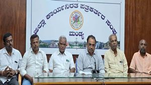 ಕಾಮಗಾರಿ ಮುಗಿಯದಿದ್ದರೂ ಟೋಲ್ ಸಂಗ್ರಹ: ಬೆಂ-ಮೈ ಹೆದ್ದಾರಿಯಲ್ಲಿ ಟೋಲ್ ಸಂಗ್ರಹಕ್ಕೆ ಕಾಂಗ್ರೆಸ್‌ ಕಿಡಿ