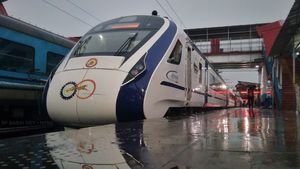 Vande Bharat Express: ಬೆಂಗಳೂರು-ಹುಬ್ಬಳ್ಳಿ-ಧಾರವಾಡ ರೈಲು ಆಗಮಿಸುವ ಹೊರಡುವ ಸಮಯ ತಿಳಿಯಿರಿ
